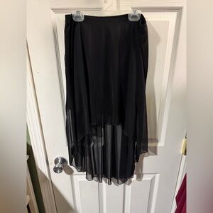 ❣️❄️Decree Black High-Low Skirt